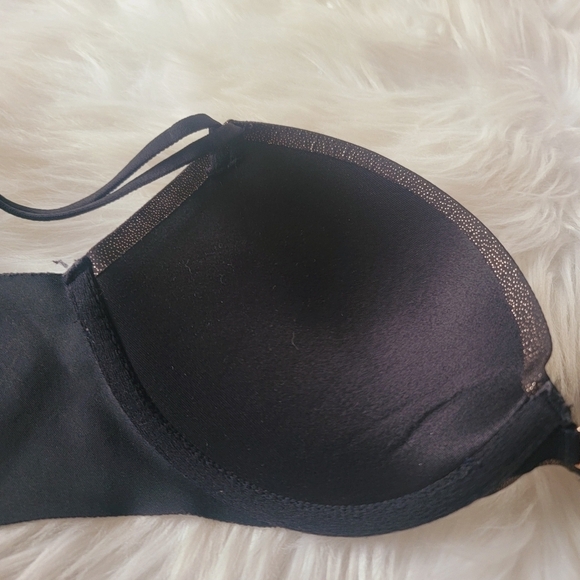 2/$20 Victoria's Secret Push-up Bra 32C - Picture 4 of 5